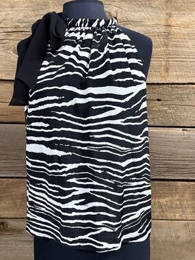 NWT Trina Turk Katsura top, Black and white zebra stripe, scarf neckline, XS